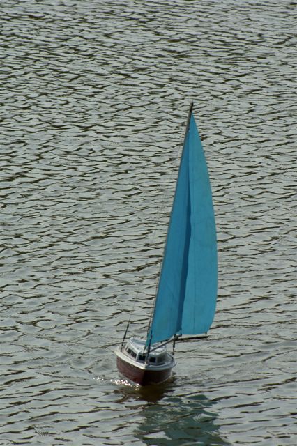 Blue sailed sloop 2 (04)