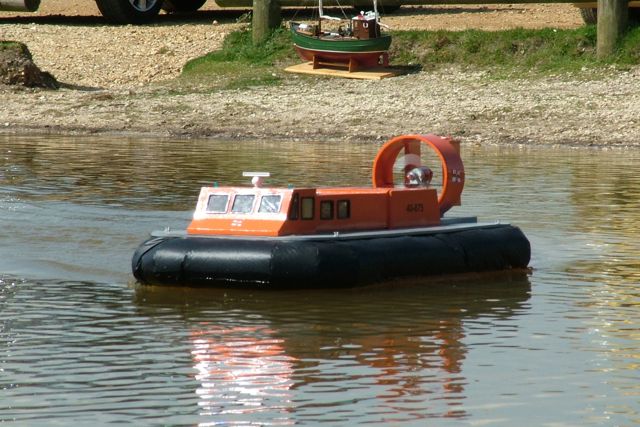  Griffin Hovercraft 20080511151557