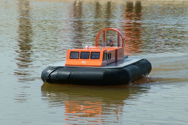  Griffin Hovercraft 20080511151602