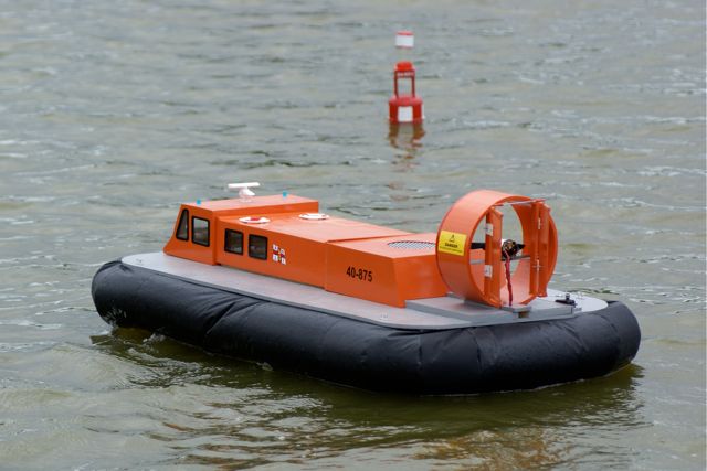 Griffin Hovercraft  DSC05897