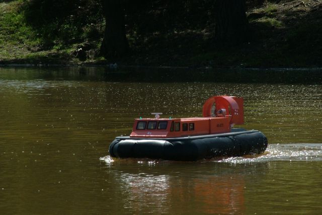  Griffin Hovercraft 20080511151937
