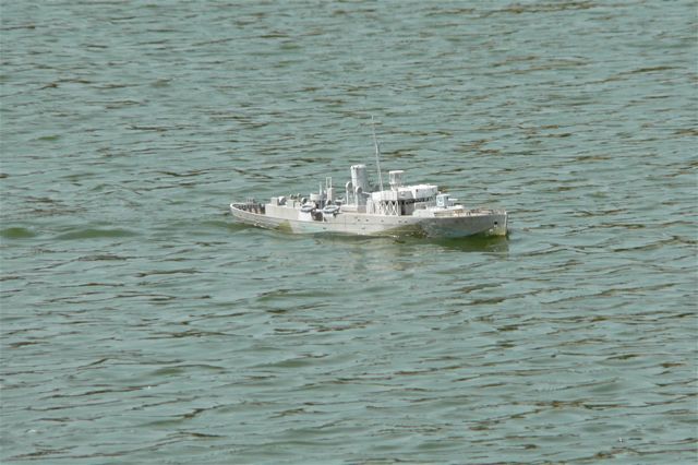 HMCS Snowberry 1 (04)