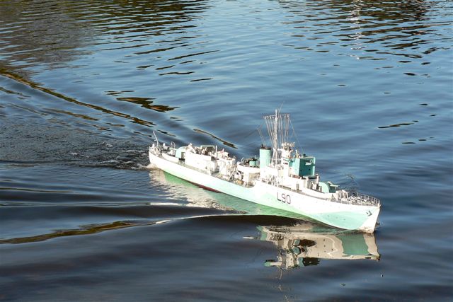HMS Ledbury (03)