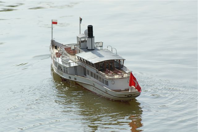 Brian Severn's Swiss Paddle Steamer DSC06675.JPG