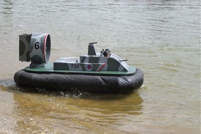 Military Hovercraft 20100708100523