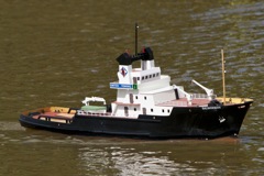 Ocean_going_tug_2