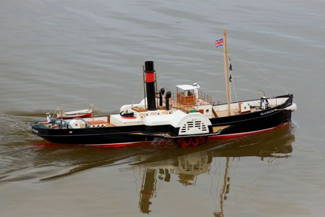 DSC03671 © Peter Taylor 2013