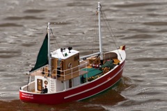 DSC03893 © Peter Taylor 2012