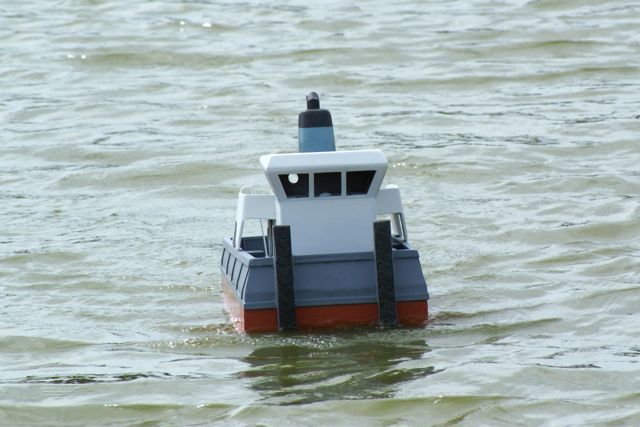 Pusher Tug DSC01132.JPG