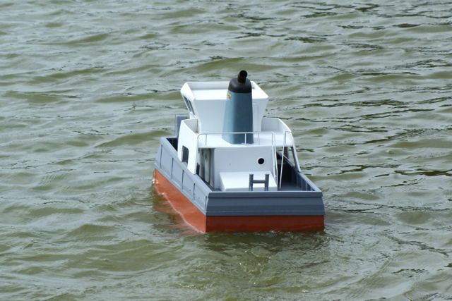 Pusher Tug DSC01137.JPG