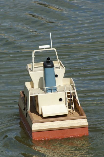 Pusher Tug DSC00786.JPG