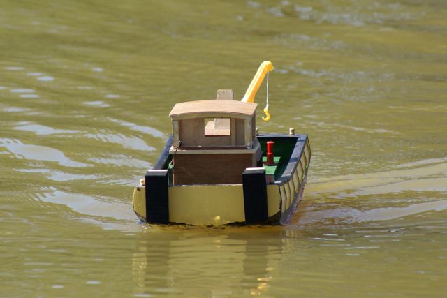 Pusher Tug DSC03235