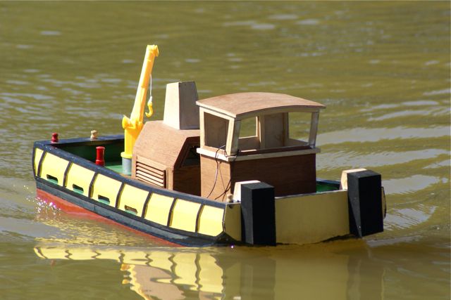 Pusher Tug DSC03236