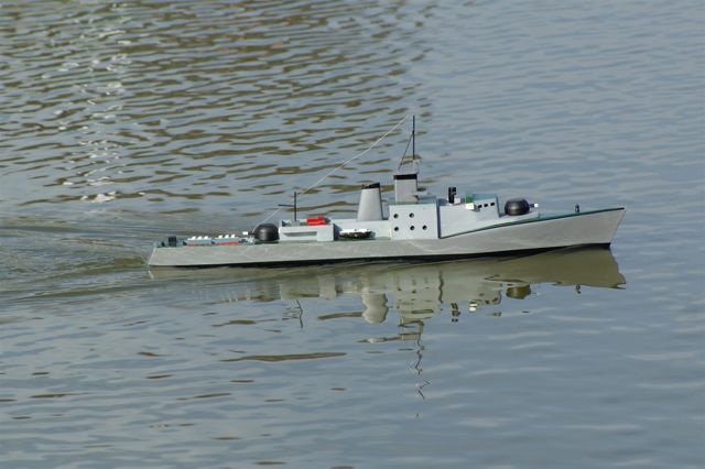 Small Warship model DSC03809
