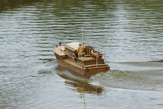 Motor Launch DSC00052.JPG