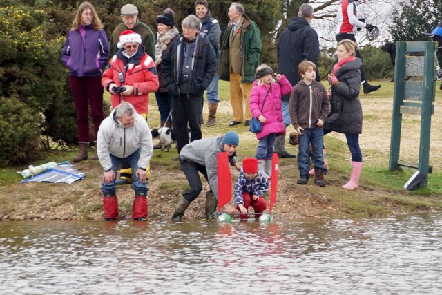 DSC02444 © Peter Taylor 2012