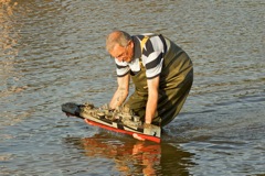 DSC03371 © Peter Taylor 2013