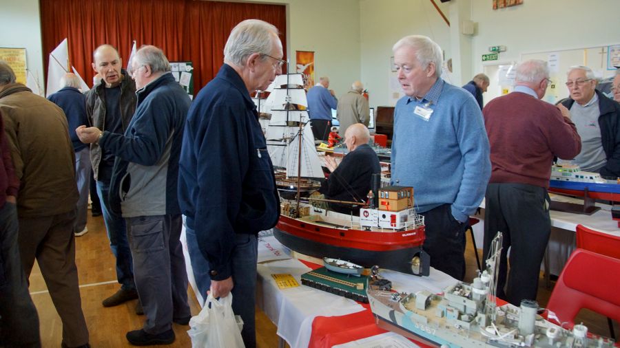 DSC05242 © Peter Taylor 2014