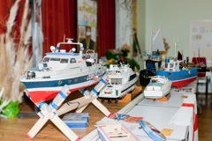DSC09403 © Peter Taylor 2012