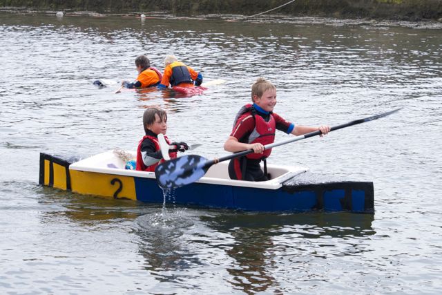 DSC03041 © Peter Taylor 2011