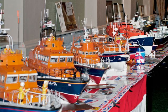 6 DSC07430 © Peter Taylor 2011