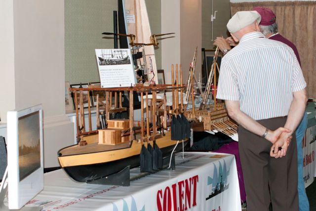 8 DSC07435 © Peter Taylor 2011