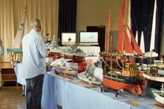 DSC04033 © Peter Taylor 2013