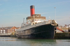 DSC00204 © Peter Taylor 2013